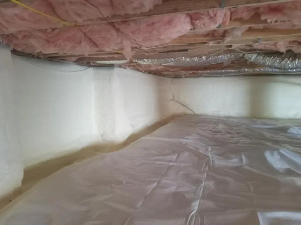 Crawl space encapsulation with closed-cell spray foam for Roof Maintenance in Fort Shawnee
